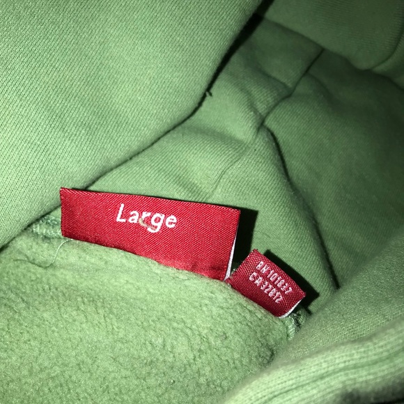 Box Logo Supreme Hoodie - Picture 6 of 8